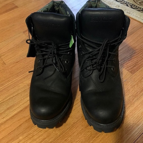 💥Host Pick💥 Timberland Boots - Picture 2 of 4